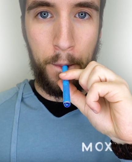 Dream Portable Essential Oil Diffuser Pen youtube - Moxe
